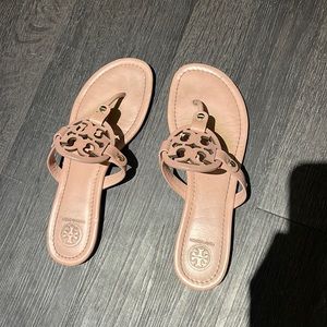 pink tory burch sandals